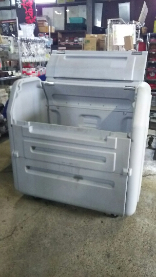 001270913-02.jpg