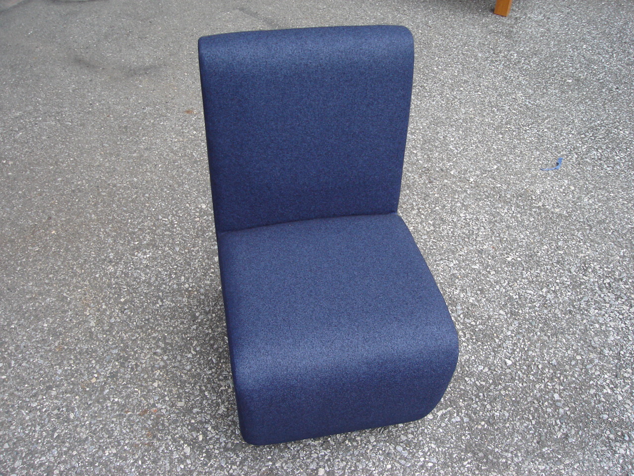 002251016-5.JPG